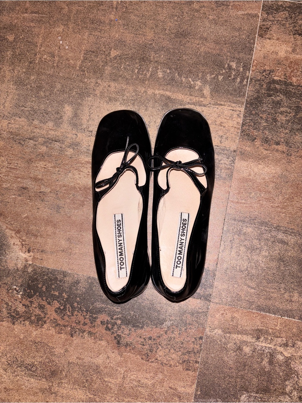 Black mary jane heeled Flats with Bow Accent